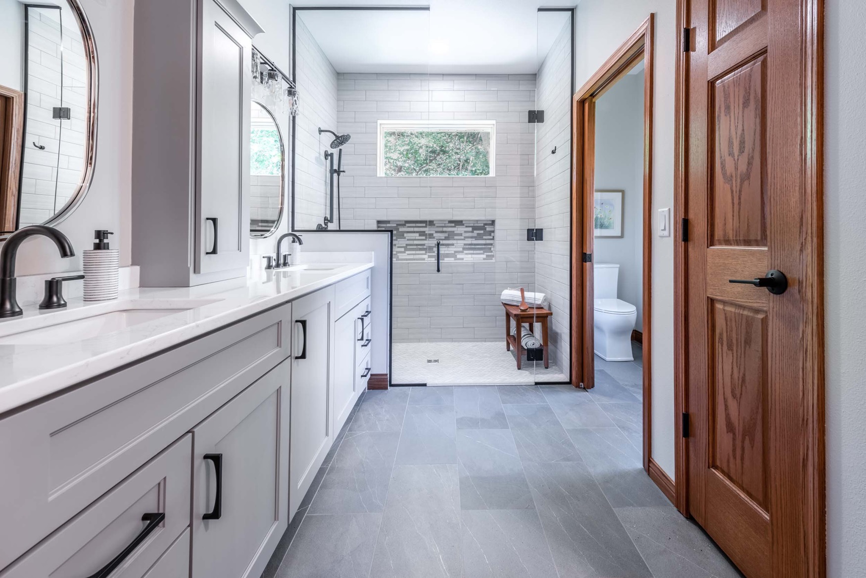 Functionality Meets Style: Practical Tips for Bathroom Remodeling